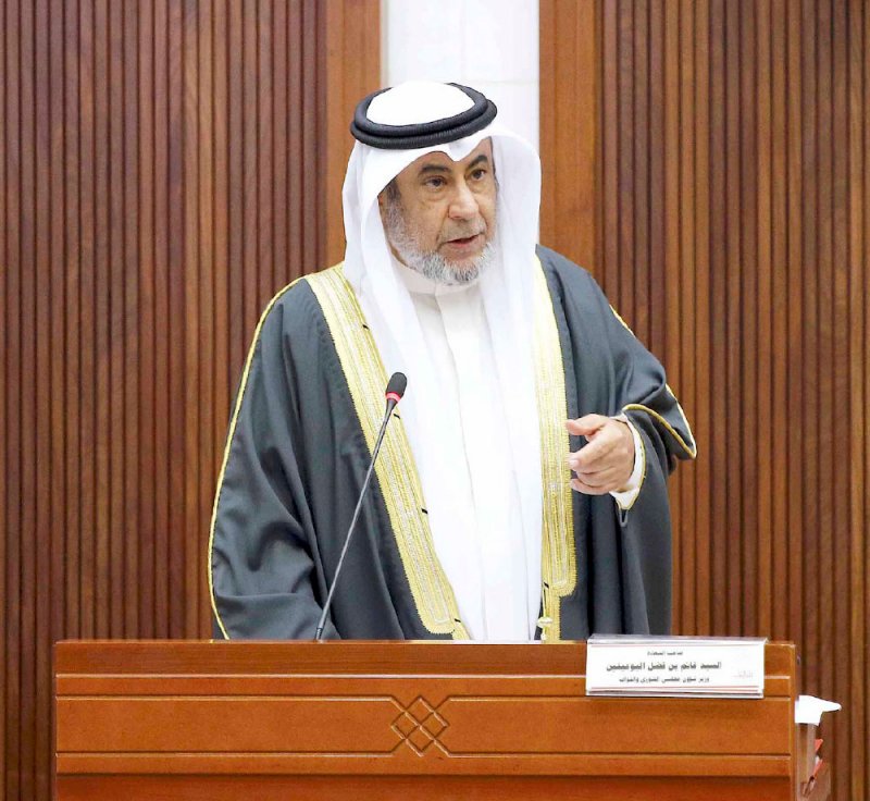 5800 موظف غير بحريني في الوزارات
