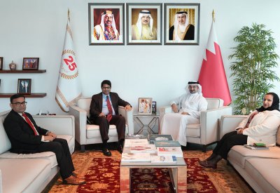وزير "الصناعة" يبحث مع سفير الهند النتائج الإيجابية للمشاركة الرسمية بقمة الشراكة 2024