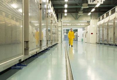 إيران توافق على تشديد الرقابة على منشأة نووية مثيرة للجدل