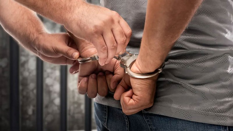 احتيال بقيمة مليار دولار.. تاجر صيني يخدع 40 شركة ويواجه السجن مدى الحياة