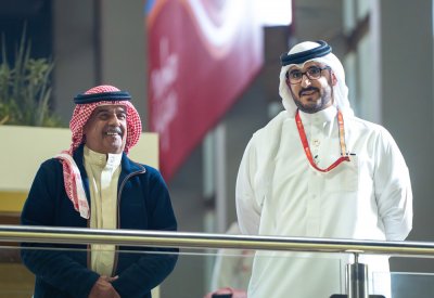 نجاح متميز وانتصارات مثيرة في انطلاقة مهرجان العيد الوطني لسباق الخيل