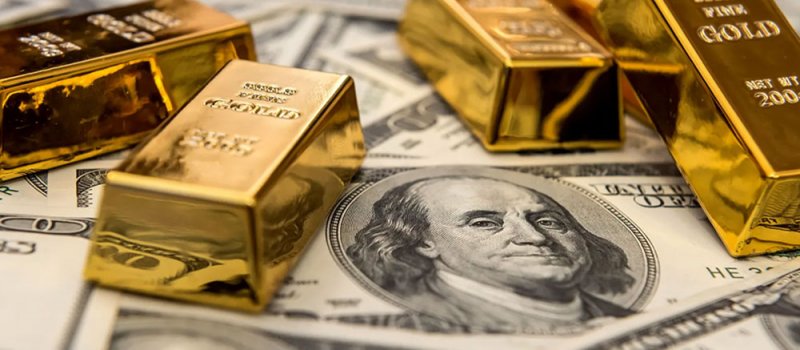 الذهب يتجه لتحقيق مكسب أسبوعي يتجاوز 2%