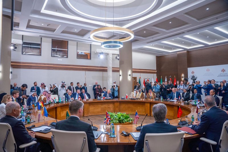 دعم كامل لوحدة سوريا وسيادتها وحل سياسي وفق القرار 2254