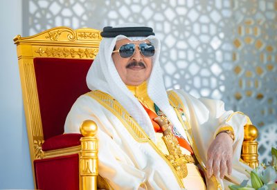 جلالة الملك المعظم يتفضل فيشمل برعايته الكريمة احتفال البحرين بأعيادها الوطنية