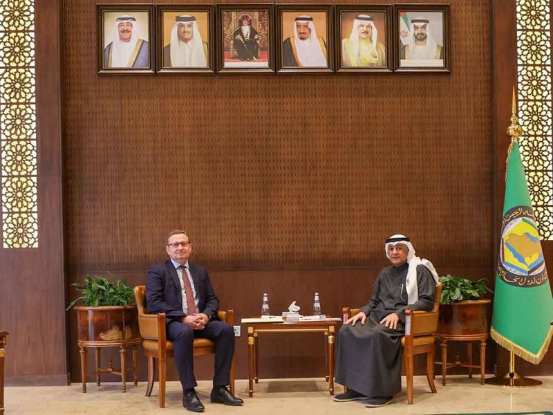 البديوي يبحث التعاون بين "مجلس التعاون" ورومانيا