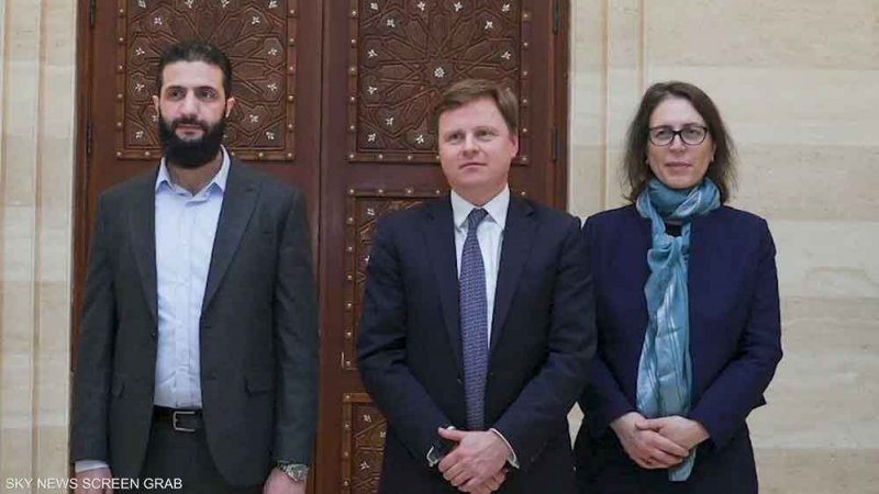 وقت "تقسيم الكعكة".. ما سر الهرولة الغربية باتجاه الجولاني؟