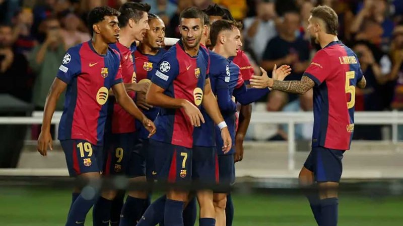 عمدة مدريد يستفز برشلونة: اذهبوا لملعب إسبانيول واحترموهم