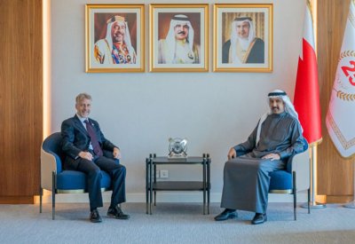 وزير "المواصلات" يستقبل سفير المملكة المتحدة لدى  البحرين