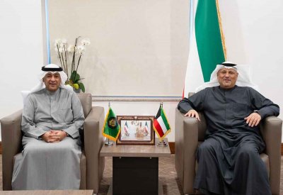 الأمين العام لمجلس التعاون يلتقي بوزير الدولة لشؤون الاتصالات بدولة الكويت