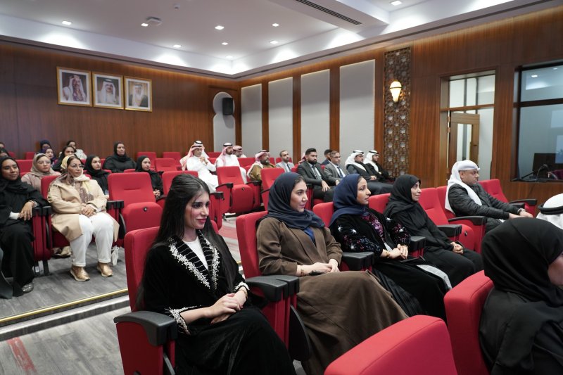 أمانة النواب تنظم ورشتي "توفيق المسؤوليات الوظيفية والأسرية" و"مهارات التلخيص "