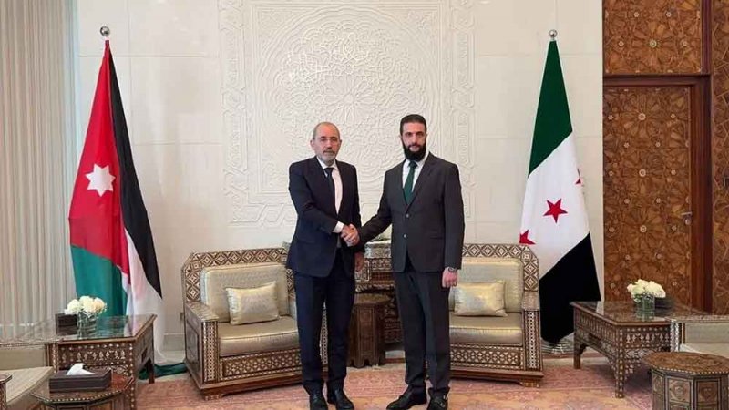 وزير الخارجية الأردني يجري محادثات مع الشرع في سوريا