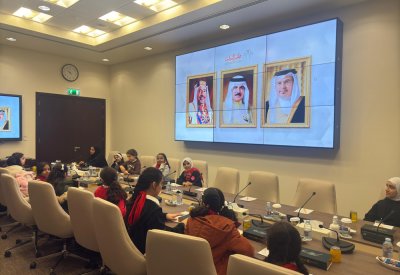 أمانة النواب تستقبل وفداً من طالبات مدرسة رابعة العدوية