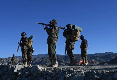 قصف باكستاني يقتل 46 أفغانيا.. وطالبان تتوعد