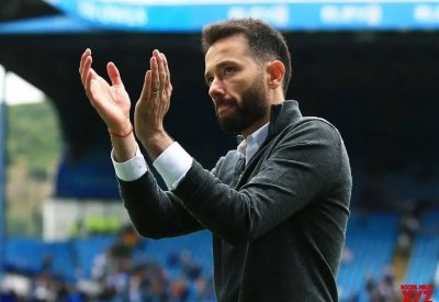 الشاب الإسباني كوربيران يتولى تدريب فالنسيا