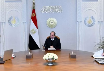 السيسي يبحث تأثير الوضع الإقليمي على قناة السويس