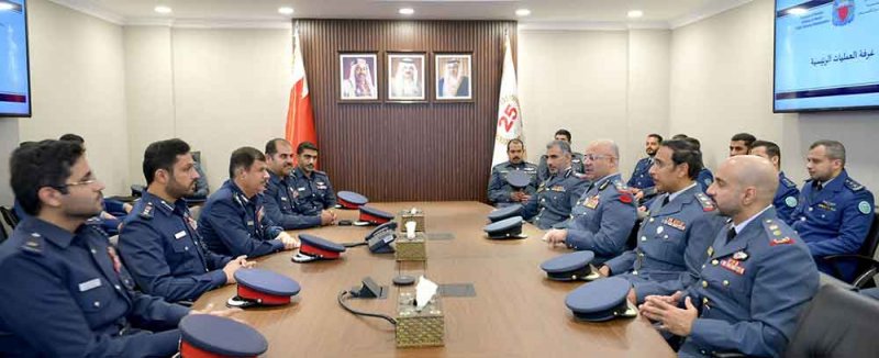 وفد من دورة "الأركان الصغرى المشتركة" يزور إدارة العمليات وطيران الشرطة