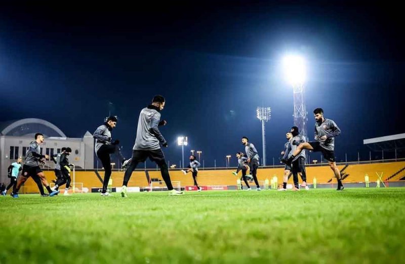 "الأحمر" يختتم تحضيراته استعدادًا لمواجهة اليمن
