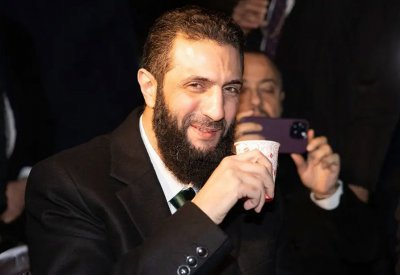ما لا تعرفه عن حياة الشرع الخاصة.. وطبقه المفضل!
