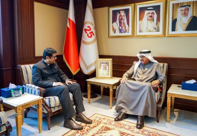 وزير الخارجية يستقبل سفير جمهورية الهند لدى مملكة البحرين