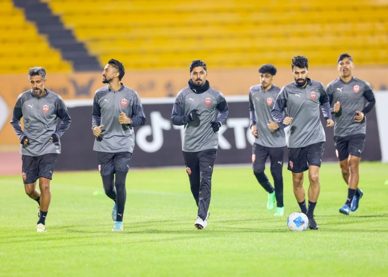 "الأحمر" يستعد لمواجهة الكويت في نصف نهائي "خليجي 26" 