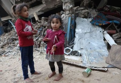 مقتل 20 فلسطينياً على الأقل في غارات إسرائيلية على غزة
