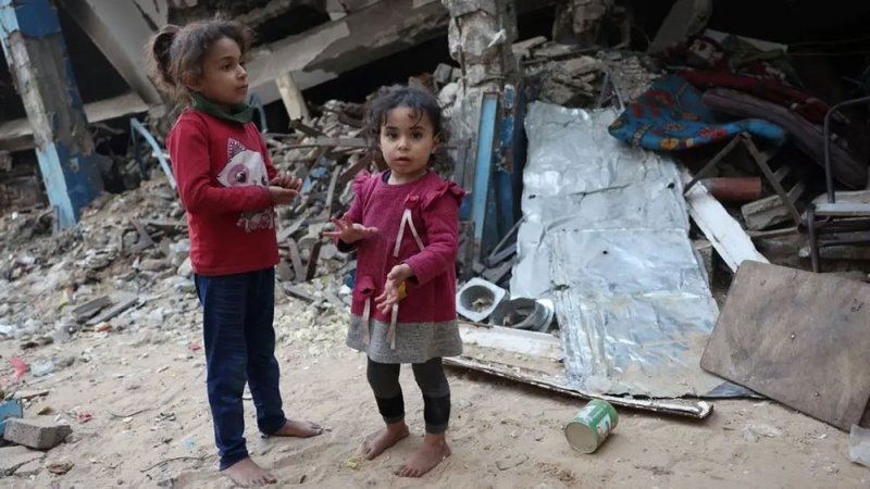 مقتل 20 فلسطينياً على الأقل في غارات إسرائيلية على غزة