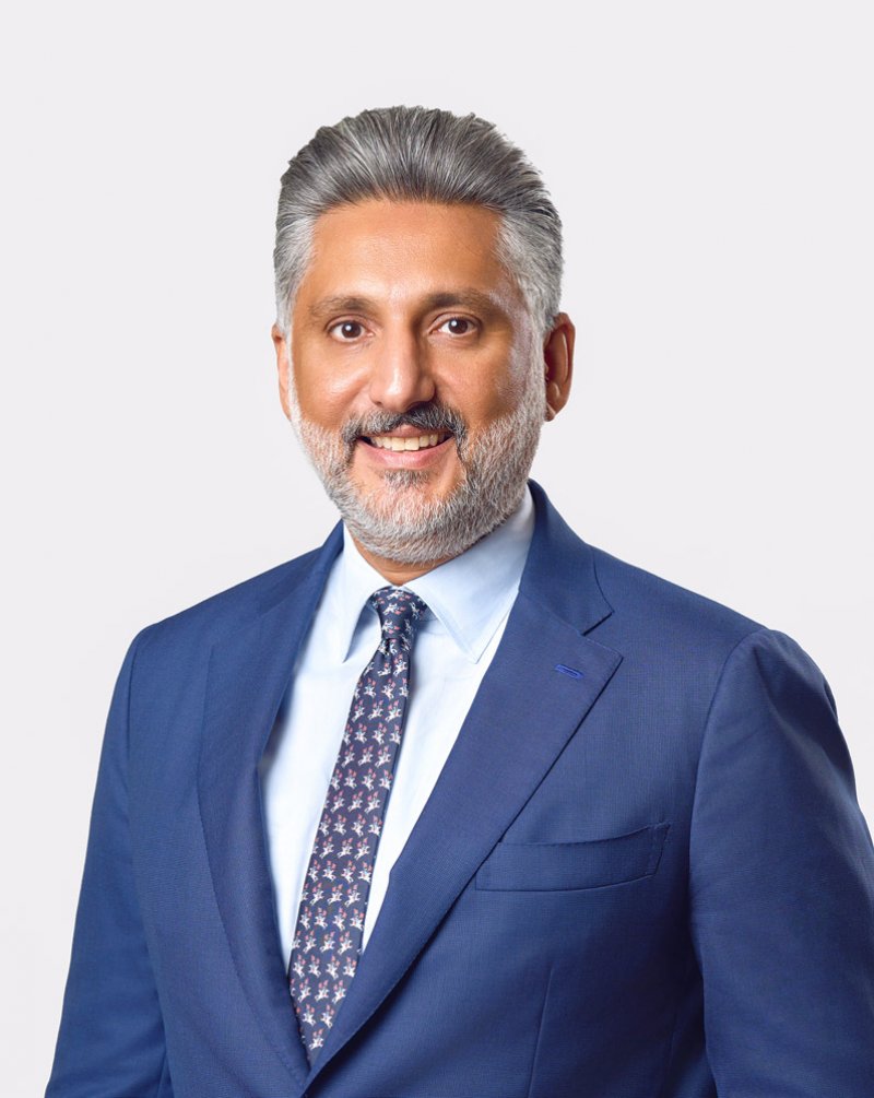 “BBK” ينقل مشجعي “الأحمر” من البحرين للكويت