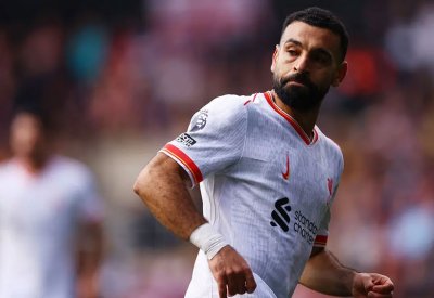 "عامي الأخير".. صلاح يواصل إثارة الشكوك حول مستقبله