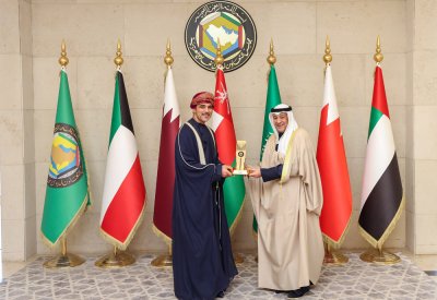 الأمين العام لمجلس التعاون يستقبل سفير عمان لدى السعودية بمناسبة انتهاء مهام عمله