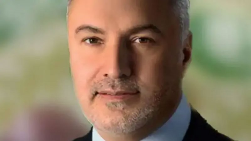 محمد حمشو يغادر سوريا: الله يهنيكم بالبلد