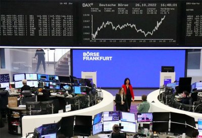 أسهم أوروبا تعوض بعض الخسائر بعد تراجعها خلال جلستين متتاليتين