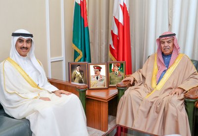 وزير شؤون الدفاع يستقبل سفير دولة الكويت الشقيقة