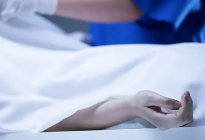 صدمة في مصر.. سيدة تحفظ جثمان زوجها بالملح خوفاً من الملاحقة