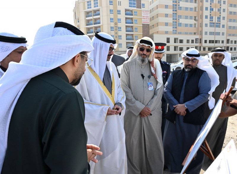 سمو محافظ المحافظة الجنوبية يتفقد احتياجات أهالي منطقة الحجيات الخدمية والتنموية