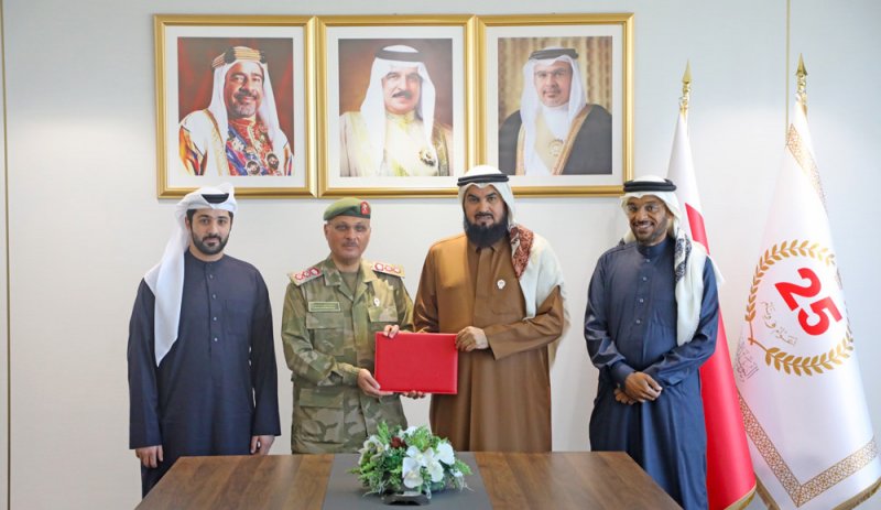 رئيس مجلس الاوقاف السنية يوقع مذكرة تفاهم لبناء مسجد بالمحافظة الشمالية