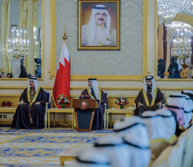 جلالة الملك المعظم ينيب سمو الشيخ عبدالله بن حمد آل خليفة لحضور حفل استقبال بمناسبة اليوم الدبلوماسي 