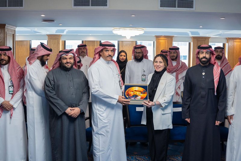 وفد هيئة جامعة الدفاع الوطني في المملكة العربية السعودية يقوم بزيارة لوزارة الخارجية