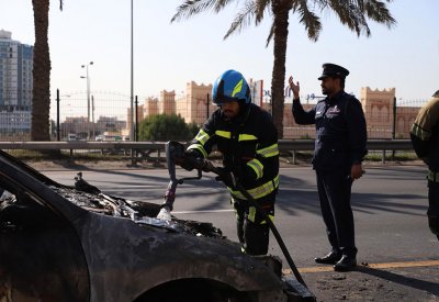 الدفاع المدني يتمكن من إخماد حريق اندلع بمركبة بسبب تسرب وقود