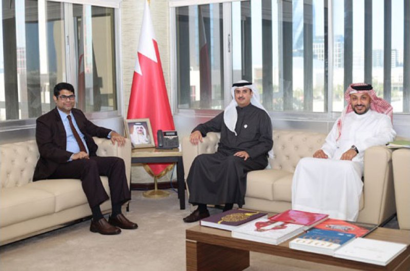 وزير العدل والشؤون الإسلامية والأوقاف يستقبل السفير الهندي لدى مملكة البحرين