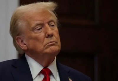 قرارات بعد التنصيب.. 47% فقط من الأميركيين يؤيدون ترامب!