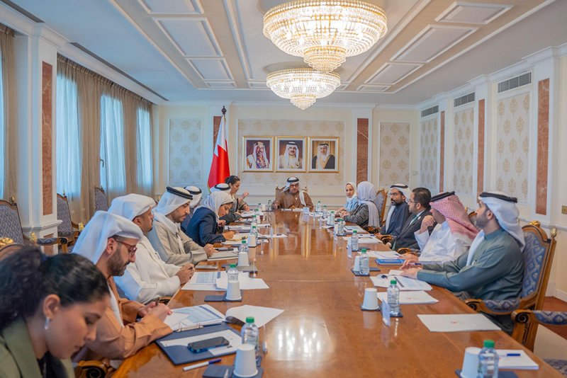 مواصلة التنسيق لتنفيذ مبادرات قمة البحرين