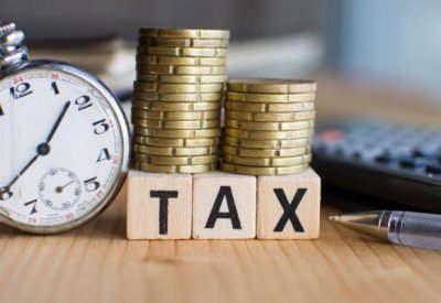 خلاف نيابي شوري حول ضريبة 2% على تحويلات الأجانب