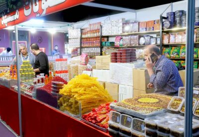 تنوع المنتجات يجذب الزوار إلى معرض الخريف