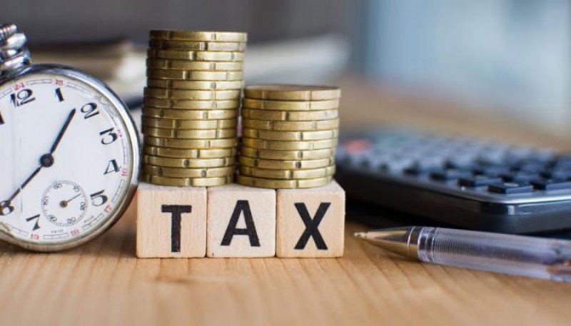 خلاف نيابي شوري حول ضريبة 2% على تحويلات الأجانب