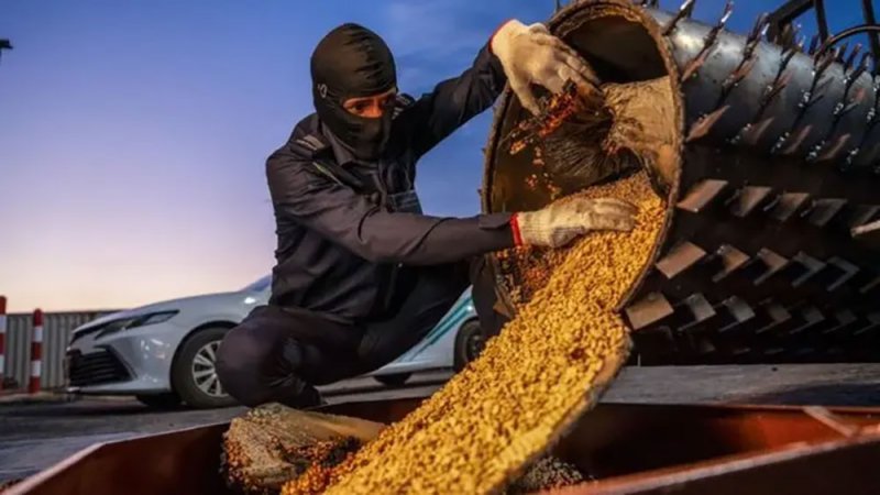 إحباط محاولة تهريب أكثر من 1.4 مليون حبة كتباغون في ميناء جدة