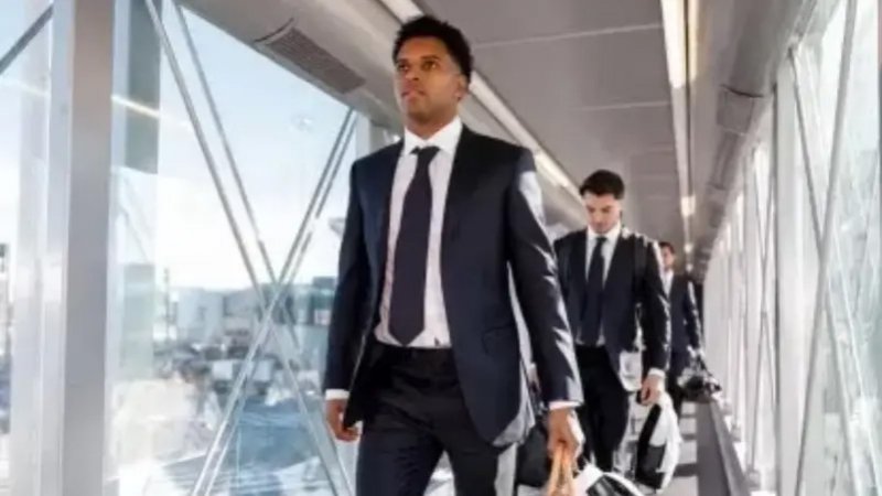 بدلاً من القطار.. الريال يختار السفر جواً إلى بلد الوليد لـ25 دقيقة