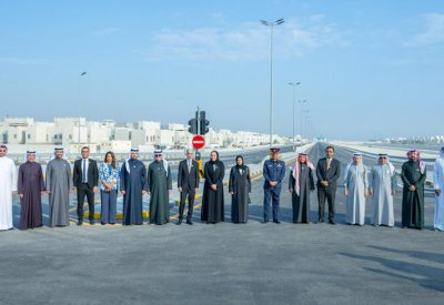 افتتاح مشروع إنشاء الطرق المؤدية إلى مدينة سترة الإسكانية