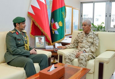 رئيس هيئة الأركان يستقبل الملحق العسكري بسفارة دولة الإمارات العربية المتحدة الشقيقة لدى مملكة البحرين