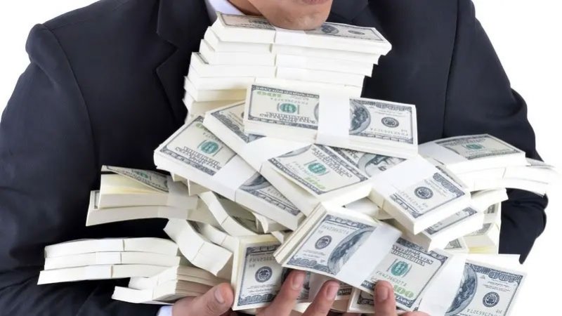 7 علامات تدل على معاناتك من اضطراب المال