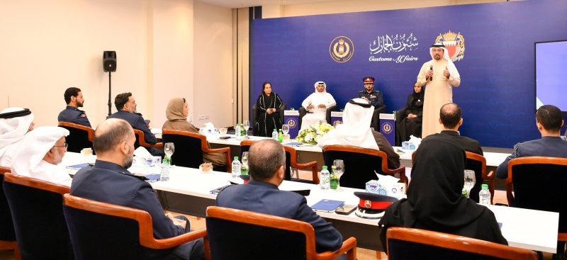 رئيس الجمارك يحضر الجلسة الحوارية حول "الحوكمة بما يتوافق مع دليل حوكمة المؤسسات الحكومية والبرنامج التنفيذي للتطبيق"